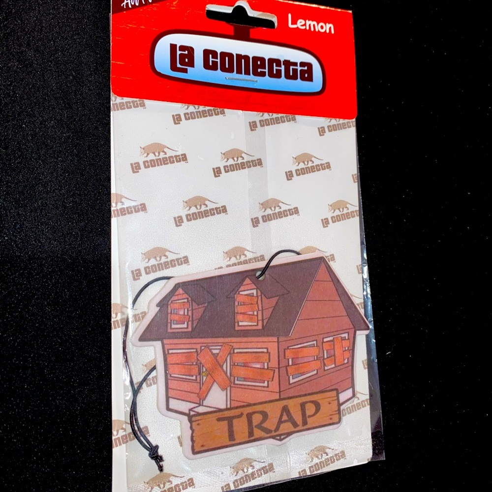 Trap house air freshener